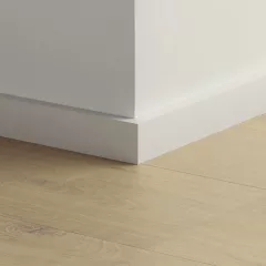 Festhető 4 cm Magas Szegélyléc Quick Step Padlókhoz