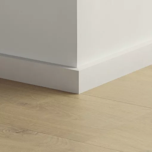 Festhető 4 cm Magas Szegélyléc Quick Step Padlókhoz