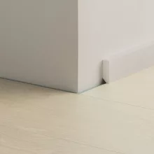 Festhető 4 cm Magas Szegélyléc Quick Step Padlókhoz