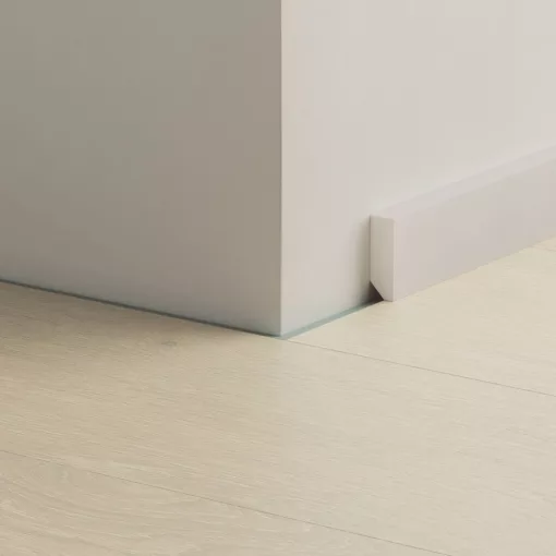 Festhető 4 cm Magas Szegélyléc Quick Step Padlókhoz