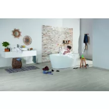 7,7cm magas színazonos szegélyléc Quick Step laminált padlókhoz