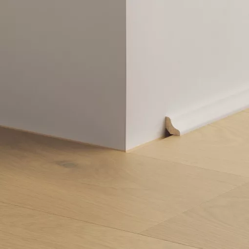 Festhető Scotia Szegélyléc Quick Step Laminált Padlókhoz