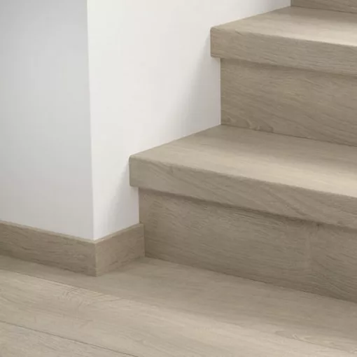 Classic antikolt világosszürke tölgy Quick Step bullnose lépcsőburkolat