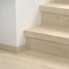 Classic természetes havanna tölgy Quick Step bullnose lépcsőburkolat