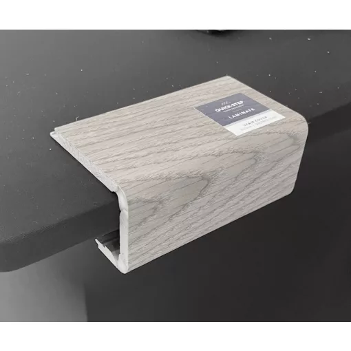 Classic természetes havanna tölgy Quick Step bullnose lépcsőburkolat