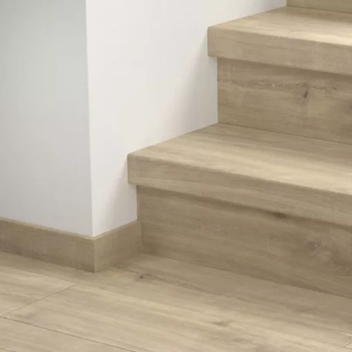 Classic fűrésszel vágott természetes havanna tölgy Quick Step bullnose lépcsőburkolat