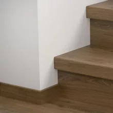 Classic melegbarna tölgy Quick Step bullnose lépcsőburkolat