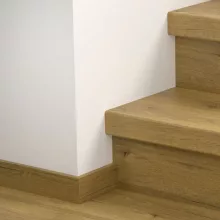Classic mézbarna tölgy Quick Step bullnose lépcsőburkolat