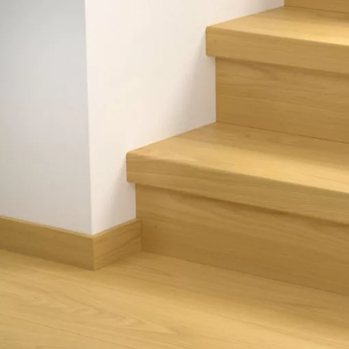 Classic kekszbarna tölgy Quick Step bullnose lépcsőburkolat