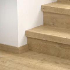   Eligna természetes riva tölgy Quick Step bullnose lépcsőburkolat