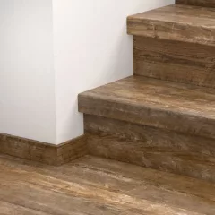 Bloom naplemente fenyő Quick Step bullnose lépcsőburkolat