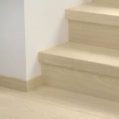   Bloom tiszta sarkvidéki tölgy Quick Step bullnose lépcsőburkolat