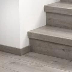   Bloom hangulatos szürke pamut tölgy Quick Step bullnose lépcsőburkolat